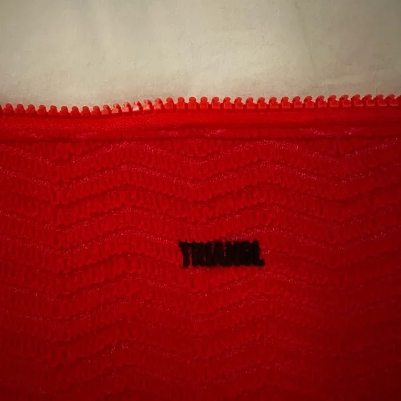 Triangl Swimsuit Pouch - Picture 2 of 3